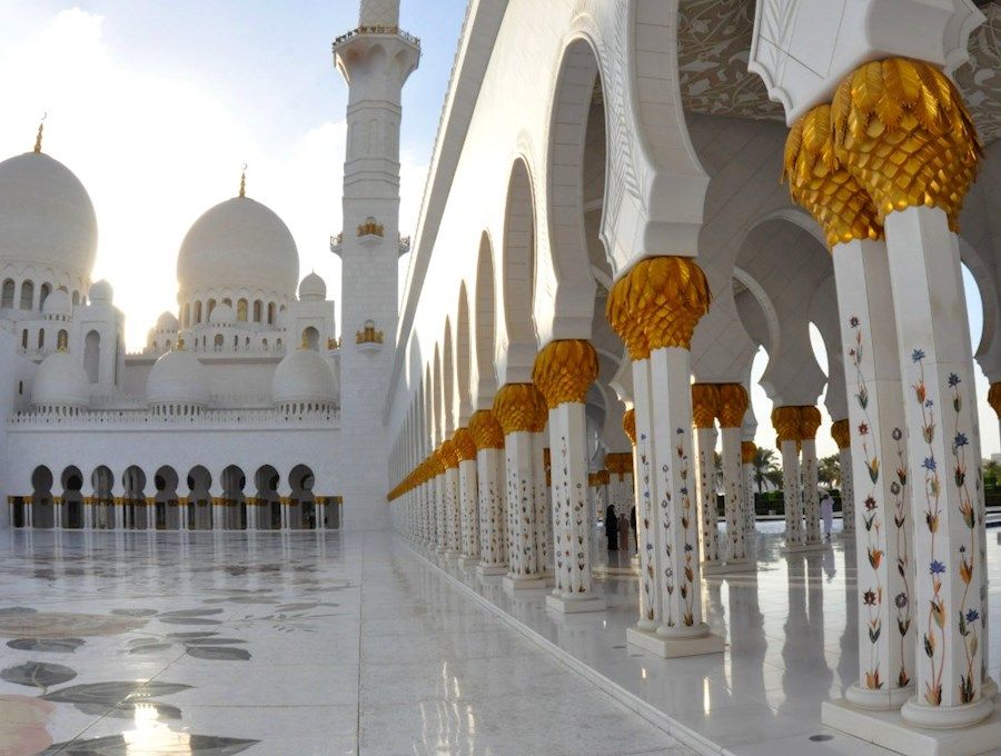 مسجد الشيخ زايد يفتح أبوابه مجددا  | الدين والروحانيات الإمارات العربية المتحدة #1034 - 1  صورة 
