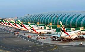 رحلة على متن مطار دبي التاريخي | رحلات طيران الإمارات العربية المتحدة #1061 - 1  صورة 