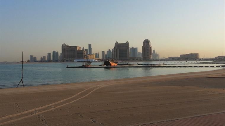 تعرف على  شاطئ كتارا في قطر  . | السفر في أوقات الفراغ دولة قطر #251 - 1  صورة 