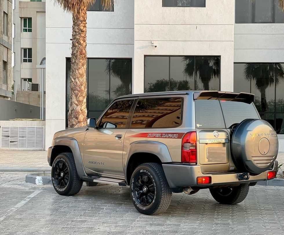 Used Nissan Patrol For Sale in Kuwait-City , Al-Asimah-Governate #15002 - 2  image 