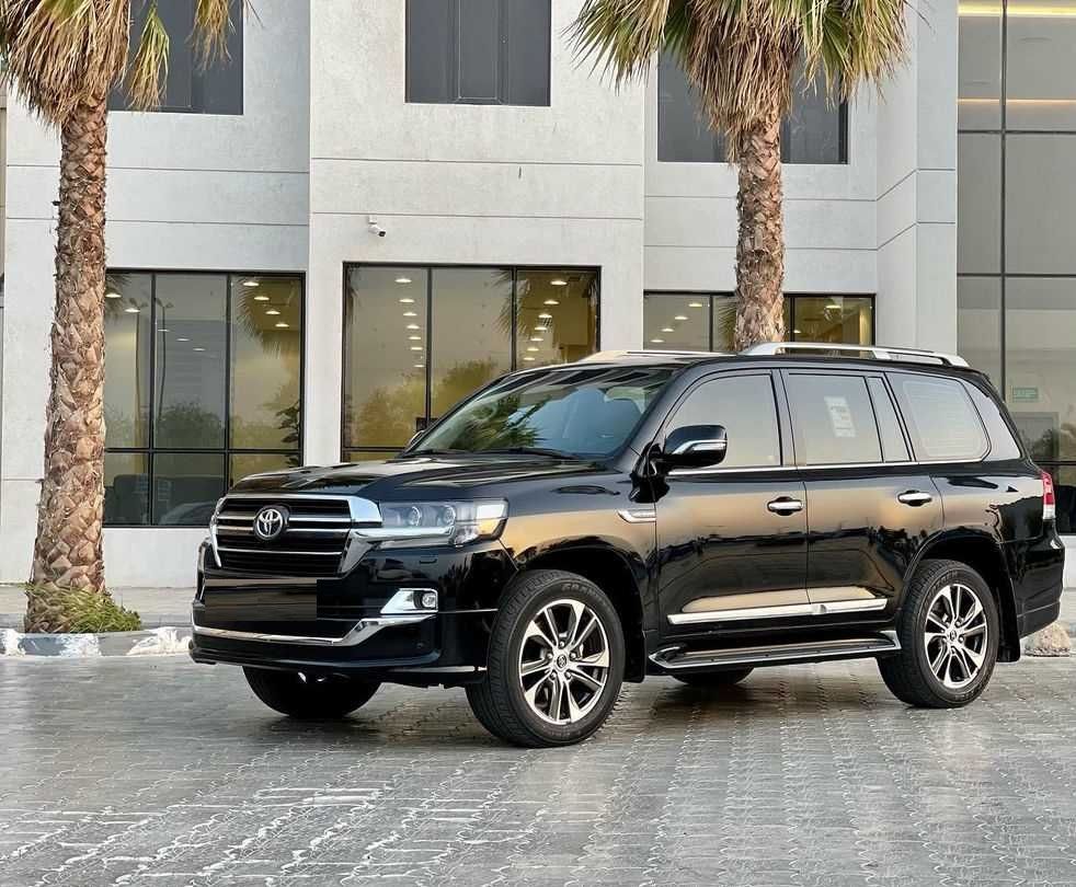 Used Toyota Land Cruiser For Sale in Kuwait-City , Al-Asimah-Governate #15050 - 1  image 