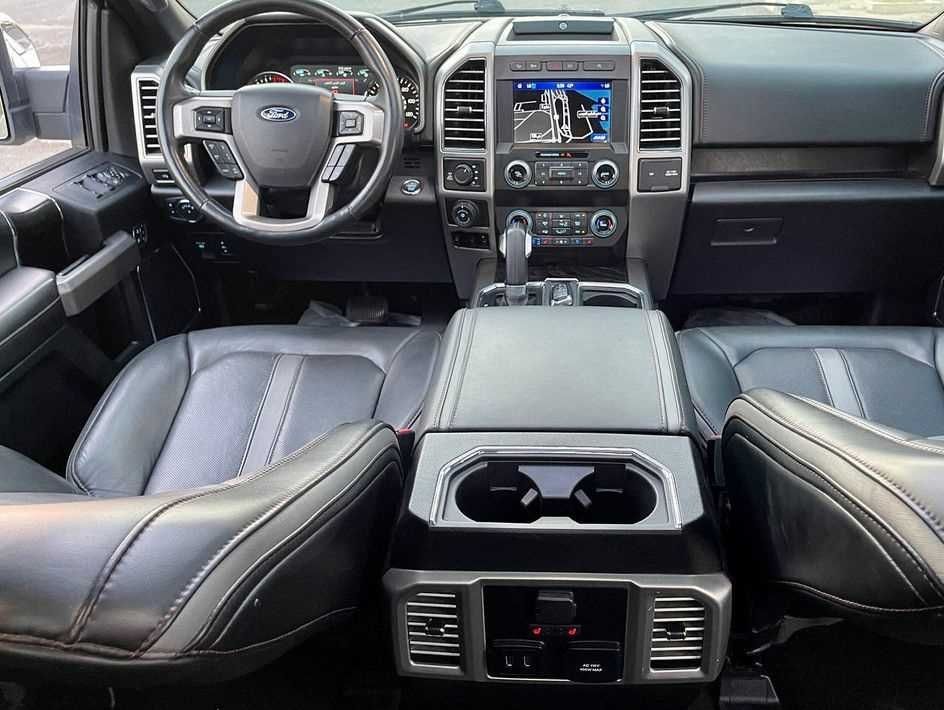 Used Ford F150 For Sale in Kuwait-City , Al-Asimah-Governate #15120 - 3  image 