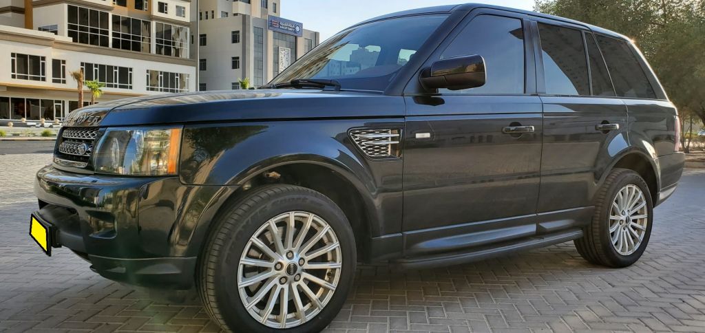 Used Land Rover Range Rover Sport For Sale in Kuwait-City , Al-Asimah-Governate #15415 - 1  image 