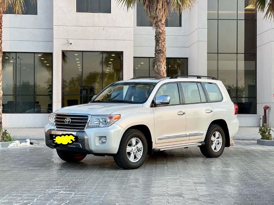 Used Toyota Land Cruiser For Sale in Kuwait-City , Al-Asimah-Governate #15666 - 1  image 