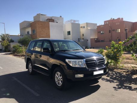 Used Toyota Land Cruiser For Sale in Muharraq , Muharraq-Governorate #18409 - 1  image 