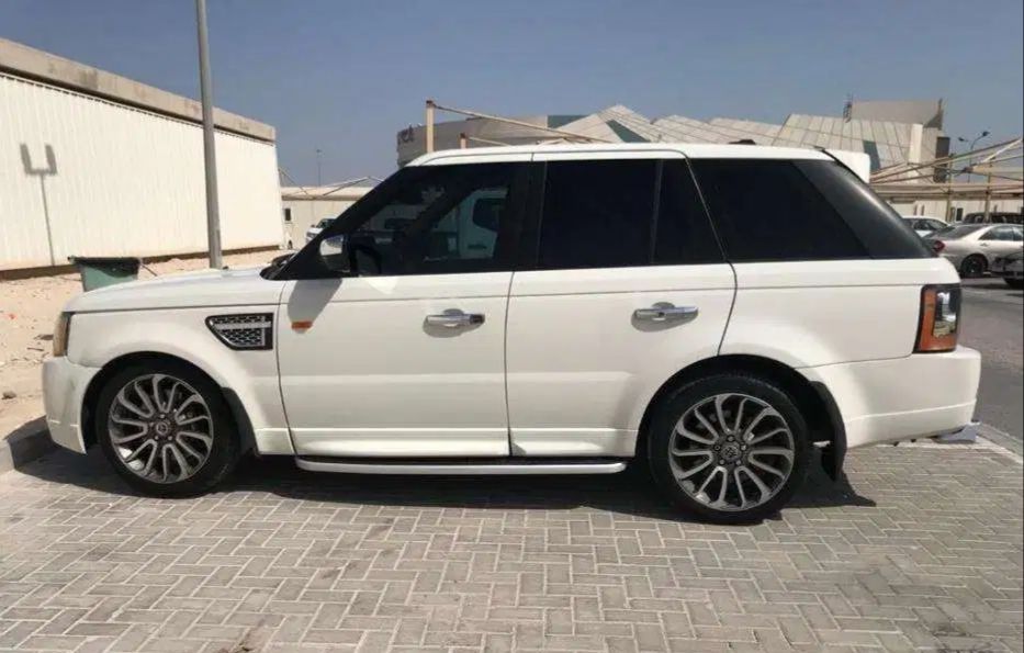 Used Land Rover Range Rover Sport For Sale in Al-Hilal , Doha-Qatar #6976 - 1  image 