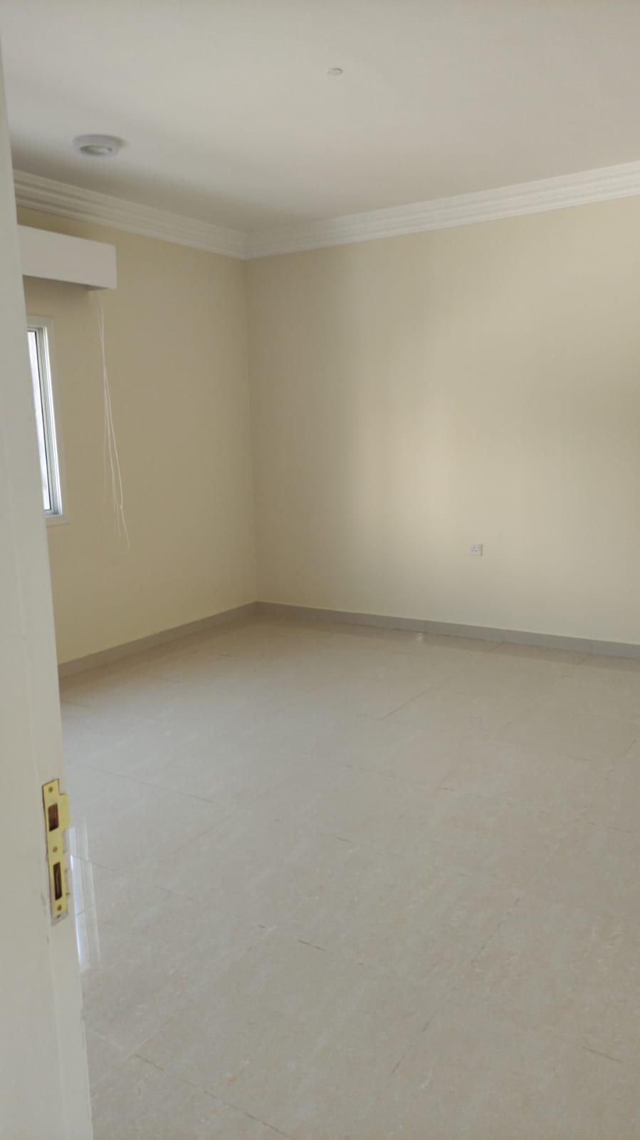 Residential Property 4 Bedrooms U/F Standalone Villa  for rent in Al-Rayyan #13893 - 1  image 
