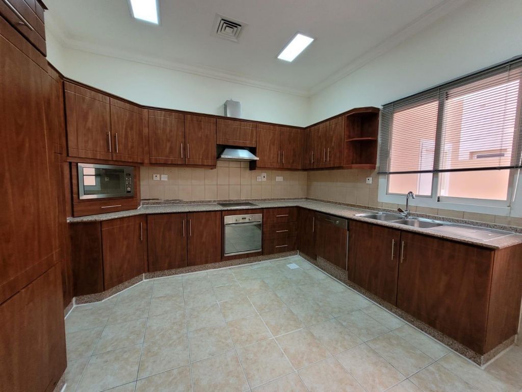 Residential Property 4 Bedrooms S/F Standalone Villa  for rent in Al-Waab , Doha-Qatar #14392 - 3  image 