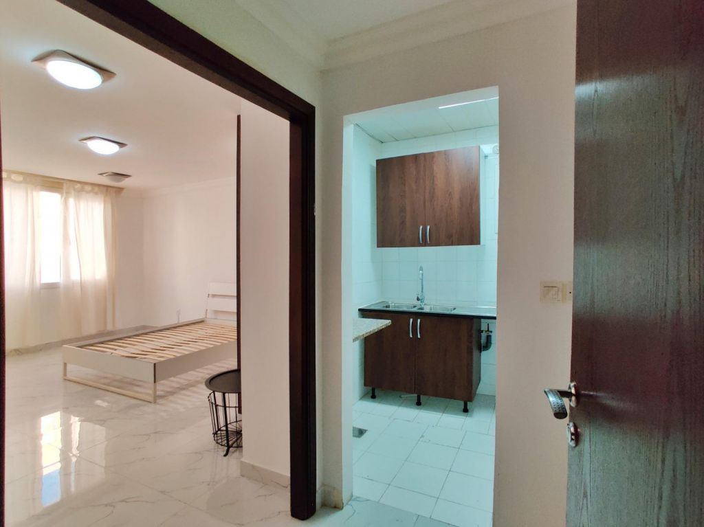 Residential Property Studio S/F Apartment  for rent in Doha-Qatar #14558 - 1  image 