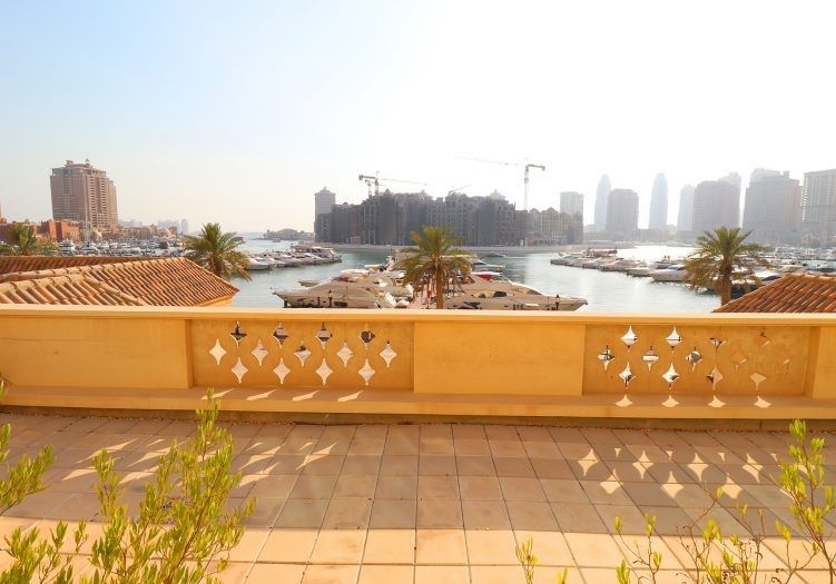 Residential Developed 3 Bedrooms F/F Townhouse  for sale in The-Pearl-Qatar , Doha-Qatar #14942 - 1  image 