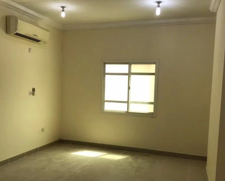 Residential Property 2 Bedrooms S/F Apartment  for rent in Fereej-Bin-Mahmoud , Doha-Qatar #15084 - 1  image 