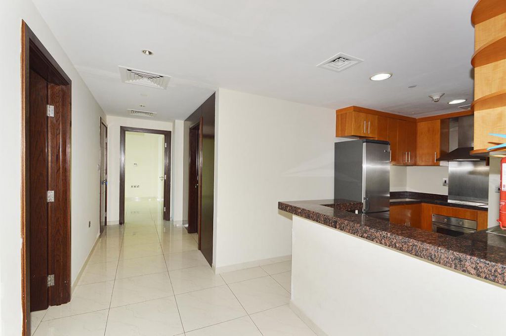 Residential Property 2 Bedrooms S/F Apartment  for rent in The-Pearl-Qatar , Doha-Qatar #16451 - 2  image 