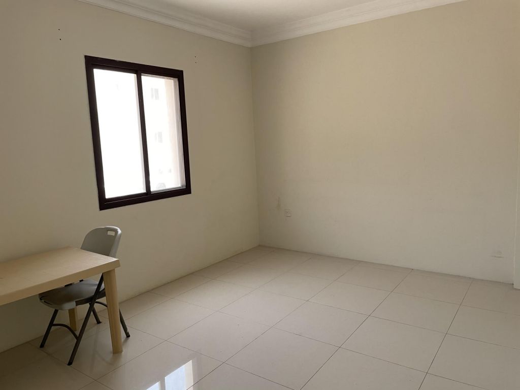 Residential Property 2 Bedrooms U/F Apartment  for rent in Old-Airport , Doha-Qatar #16603 - 2  image 