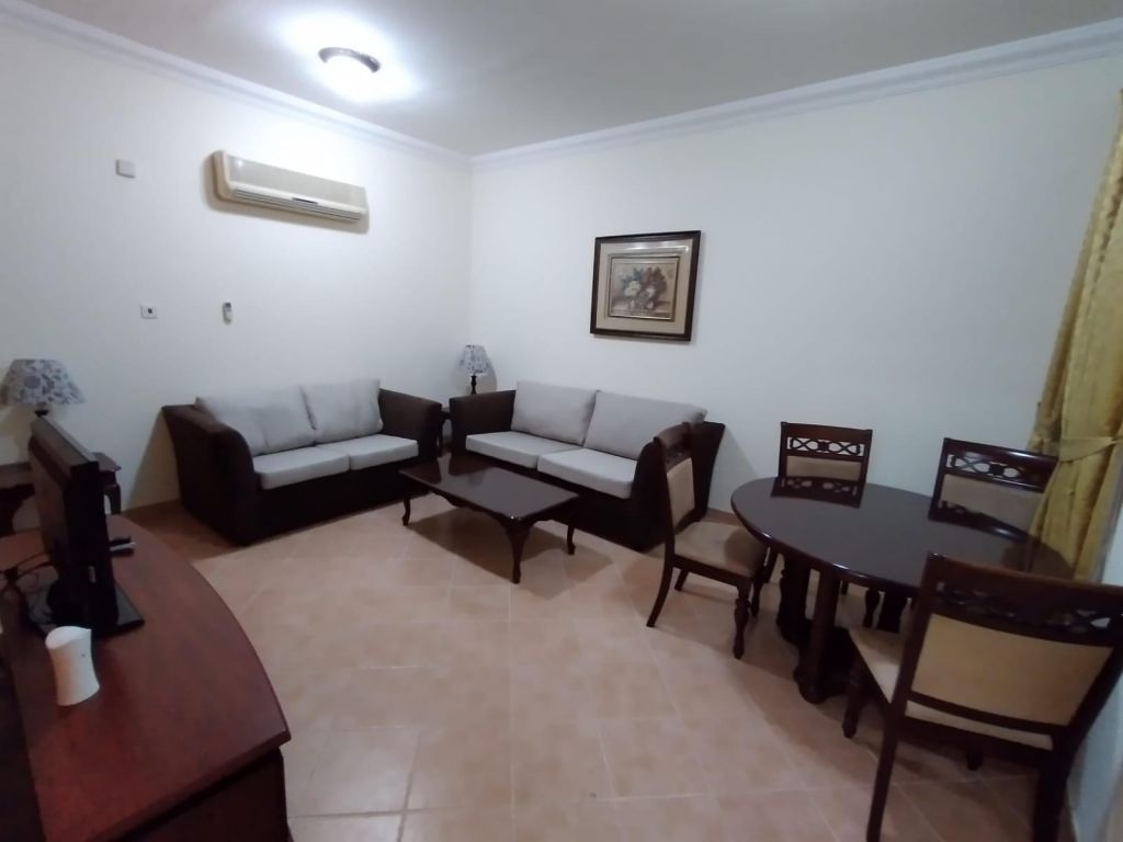 Residential Property 2 Bedrooms F/F Apartment  for rent in Al Wakrah #16611 - 1  image 