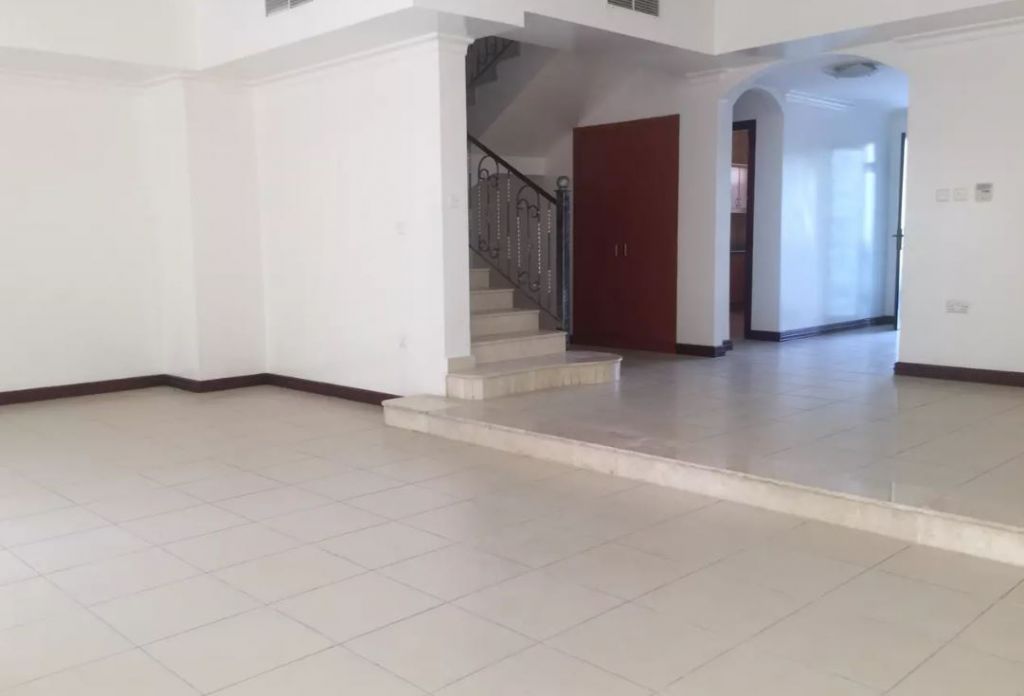 Residential Property 4+maid Bedrooms S/F Villa in Compound  for rent in Al-Waab , Doha-Qatar #16648 - 1  image 