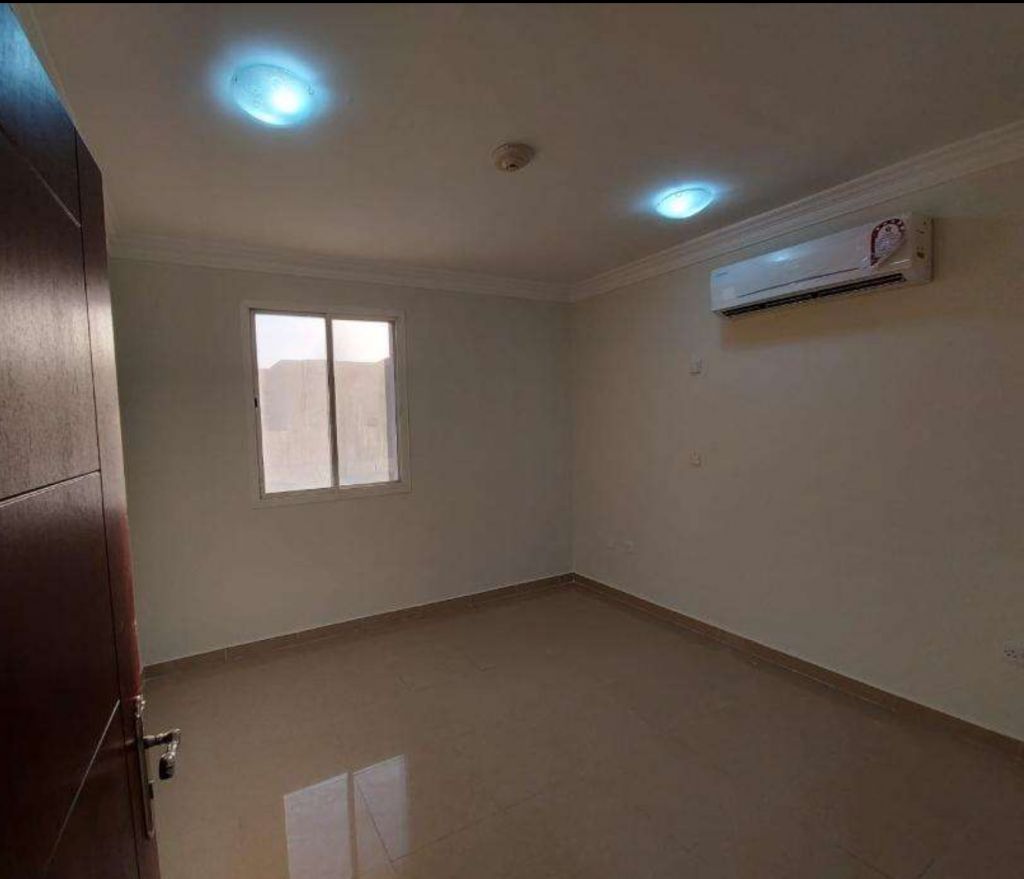 Residential Property 2 Bedrooms U/F Apartment  for rent in Madinat-Khalifa , Doha-Qatar #17108 - 1  image 