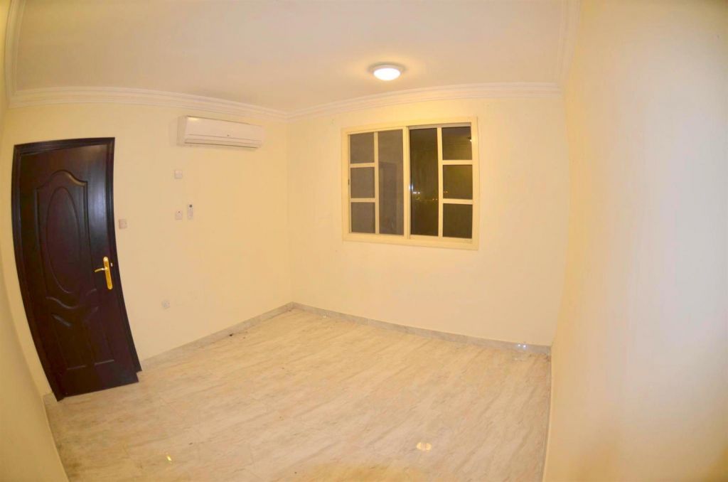 Residential Property 2 Bedrooms U/F Apartment  for rent in Al-Wukair , Al Wakrah #17217 - 1  image 