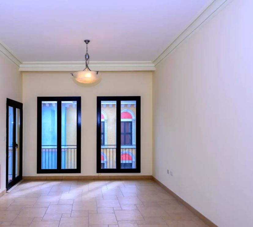 Residential Developed 3 Bedrooms S/F Townhouse  for sale in The-Pearl-Qatar , Doha-Qatar #17394 - 1  image 