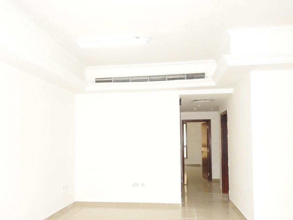 Residential Property 3 Bedrooms S/F Apartment  for rent in Fereej-Bin-Omran , Doha-Qatar #18086 - 2  image 