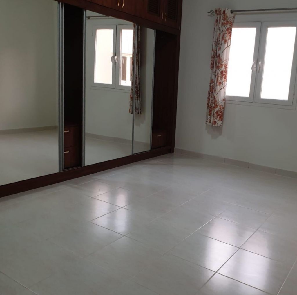 Residential Property 4 Bedrooms U/F Apartment  for rent in Doha-Qatar #18386 - 3  image 