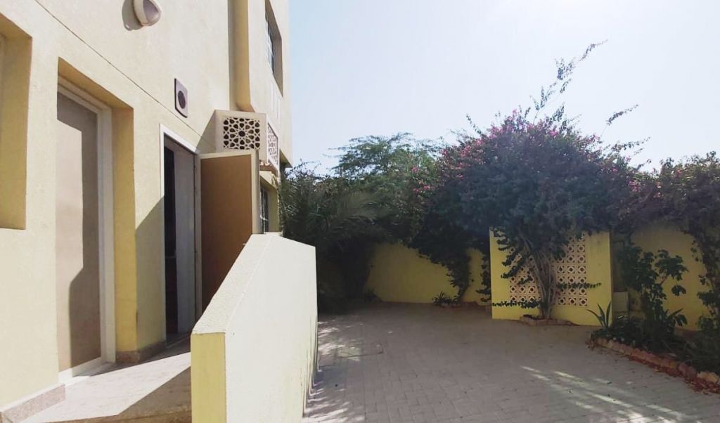 Residential Property 3 Bedrooms U/F Apartment  for rent in Doha-Qatar #19083 - 1  image 