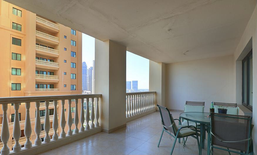 Residential Developed 2 Bedrooms S/F Apartment  for sale in The-Pearl-Qatar , Doha-Qatar #19410 - 1  image 