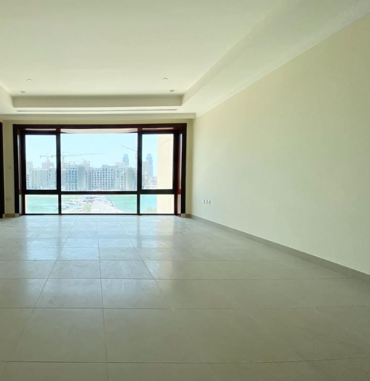 Mixed Use Property 2 Bedrooms S/F Townhouse  for rent in The-Pearl-Qatar , Doha-Qatar #19486 - 1  image 