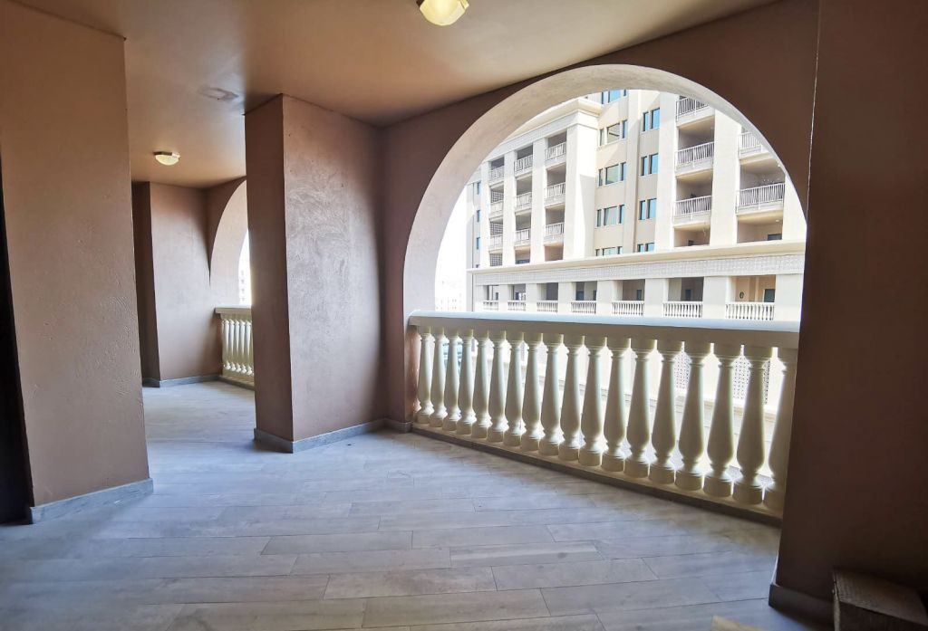 Residential Developed 1 Bedroom S/F Apartment  for sale in The-Pearl-Qatar , Doha-Qatar #19641 - 1  image 
