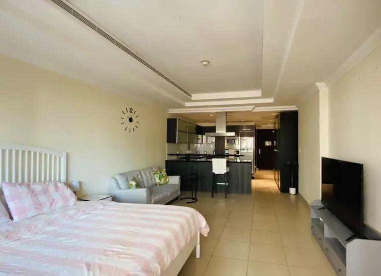 Residential Developed Studio F/F Apartment  for sale in The-Pearl-Qatar , Doha-Qatar #20303 - 1  image 