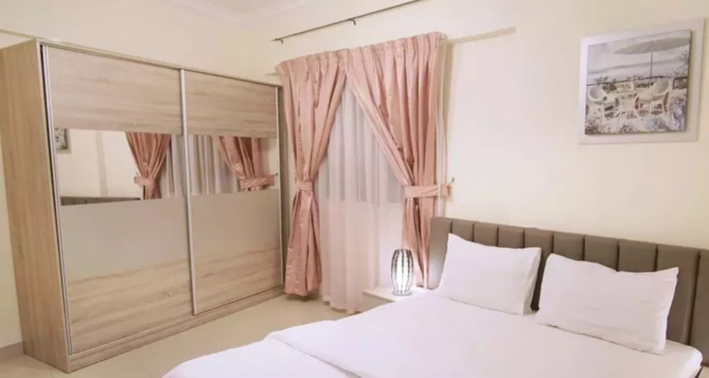 Residential Property 1 Bedroom F/F Apartment  for rent in Umm-Ghuwailina , Doha-Qatar #20409 - 1  image 