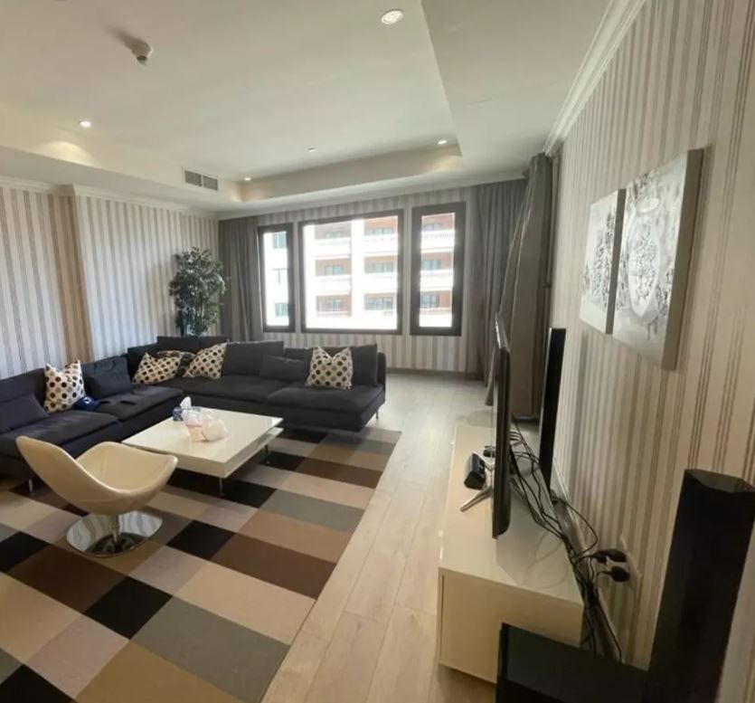 Residential Property 1 Bedroom F/F Apartment  for rent in The-Pearl-Qatar , Doha-Qatar #20526 - 1  image 