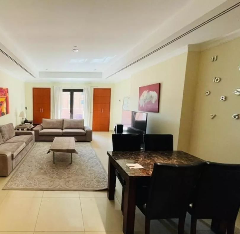 Residential Property 1 Bedroom F/F Apartment  for rent in The-Pearl-Qatar , Doha-Qatar #20760 - 1  image 