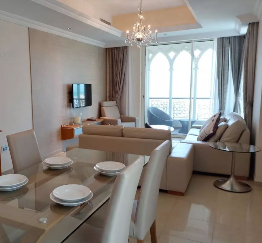 Residential Property 1 Bedroom F/F Apartment  for rent in The-Pearl-Qatar , Doha-Qatar #20827 - 1  image 