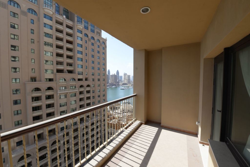 Residential Developed 1 Bedroom F/F Apartment  for sale in Doha-Qatar #20867 - 1  image 