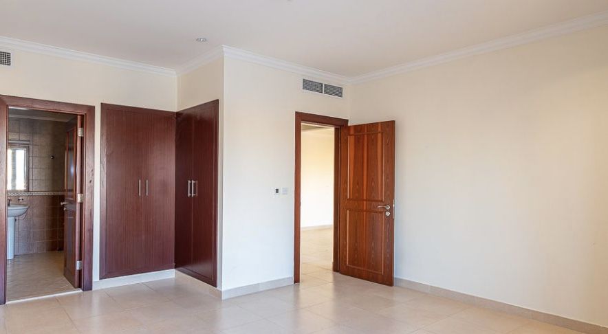 Residential Developed 2 Bedrooms S/F Apartment  for sale in The-Pearl-Qatar , Doha-Qatar #20927 - 1  image 