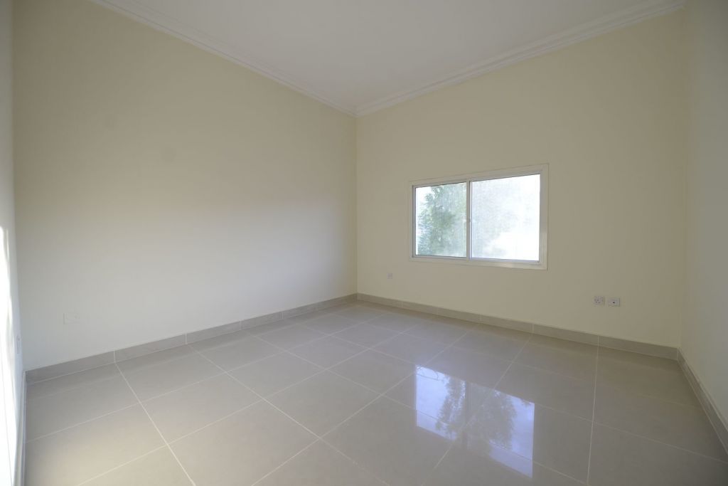 Residential Property 4 Bedrooms U/F Apartment  for rent in Old-Airport , Doha-Qatar #20929 - 2  image 