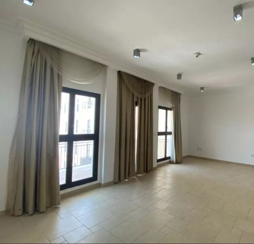 Residential Property 2 Bedrooms S/F Apartment  for rent in The-Pearl-Qatar , Doha-Qatar #21141 - 1  image 