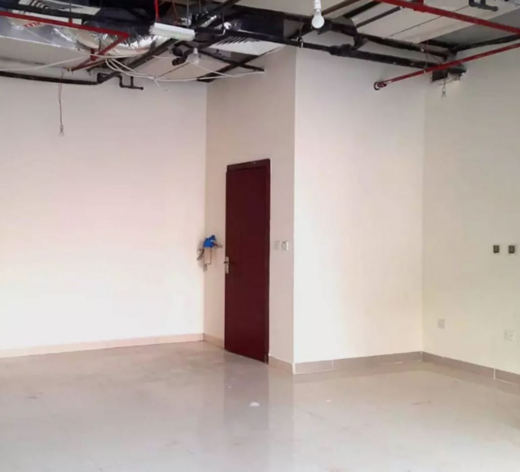 Commercial Property U/F Shop  for rent in Doha-Qatar #21142 - 1  image 