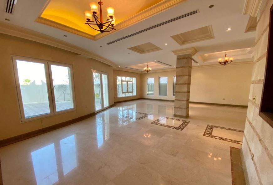 Residential Property 5+maid Bedrooms S/F Villa in Compound  for rent in Doha-Qatar #21148 - 1  image 