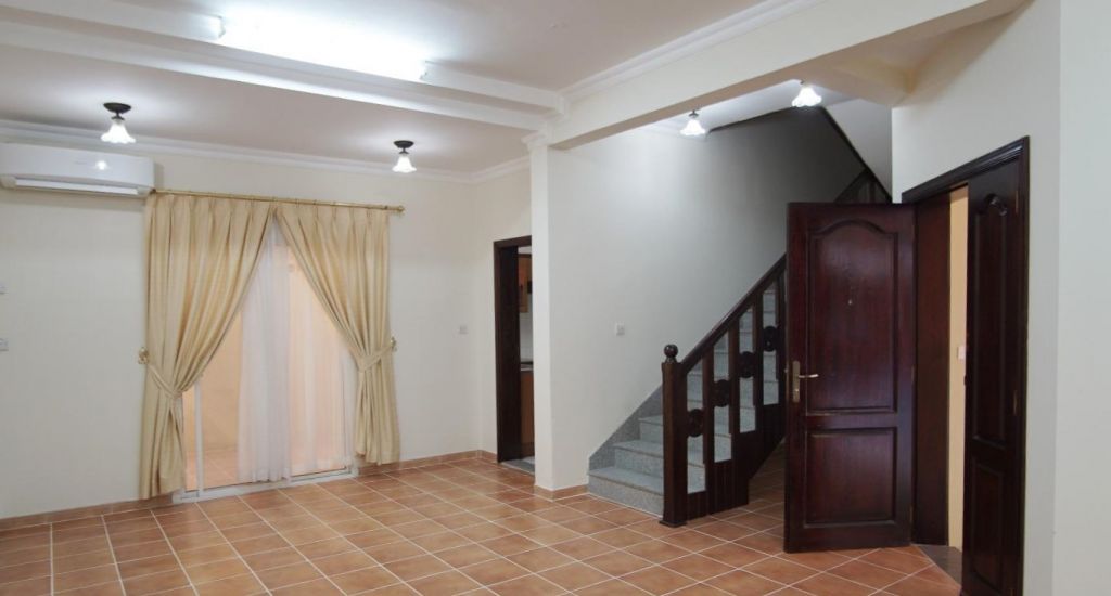 Residential Property 3 Bedrooms U/F Villa in Compound  for rent in Al-Waab , Doha-Qatar #21168 - 1  image 