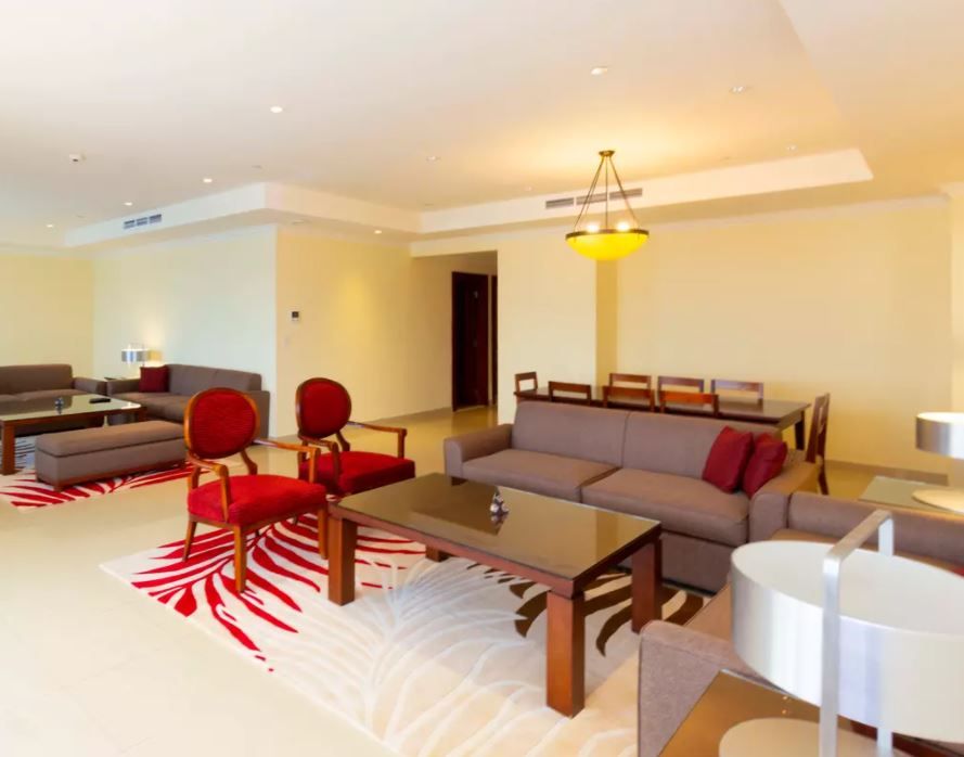 Mixed Use Property 2+maid Bedrooms F/F Hotel Apartments  for rent in The-Pearl-Qatar , Doha-Qatar #21331 - 1  image 