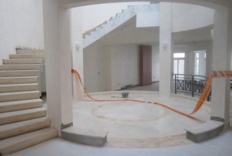 Residential Developed 4+maid Bedrooms U/F Villa in Compound  for sale in West-Bay , Al-Dafna , Doha-Qatar #21543 - 1  image 