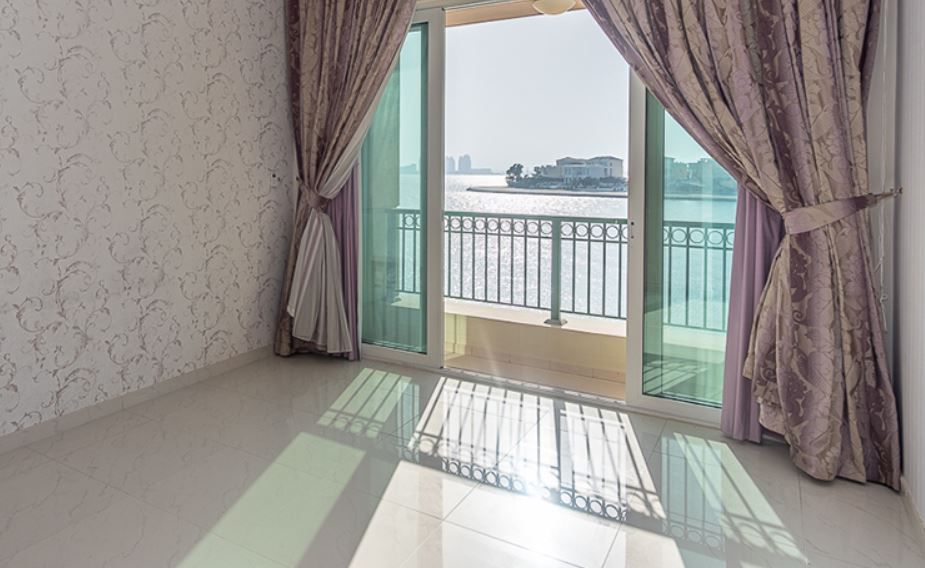 Mixed Use Developed 2 Bedrooms S/F Chalet  for sale in The-Pearl-Qatar , Doha-Qatar #21587 - 1  image 