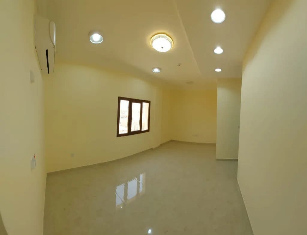 Residential Property 2 Bedrooms U/F Apartment  for rent in Al Wakrah #22479 - 2  image 