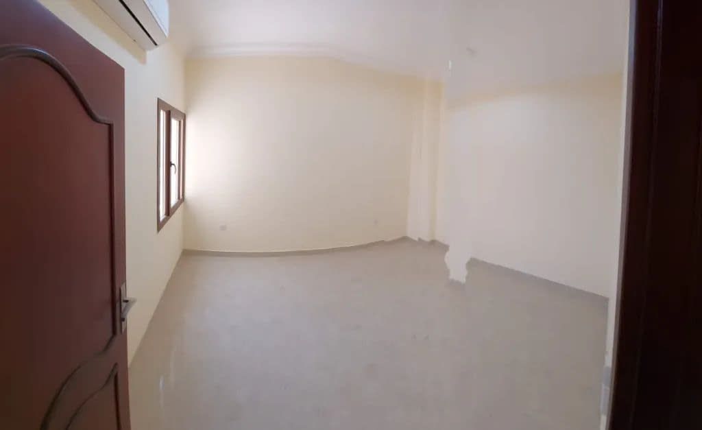 Residential Property 2 Bedrooms U/F Apartment  for rent in Al Wakrah #22479 - 3  image 