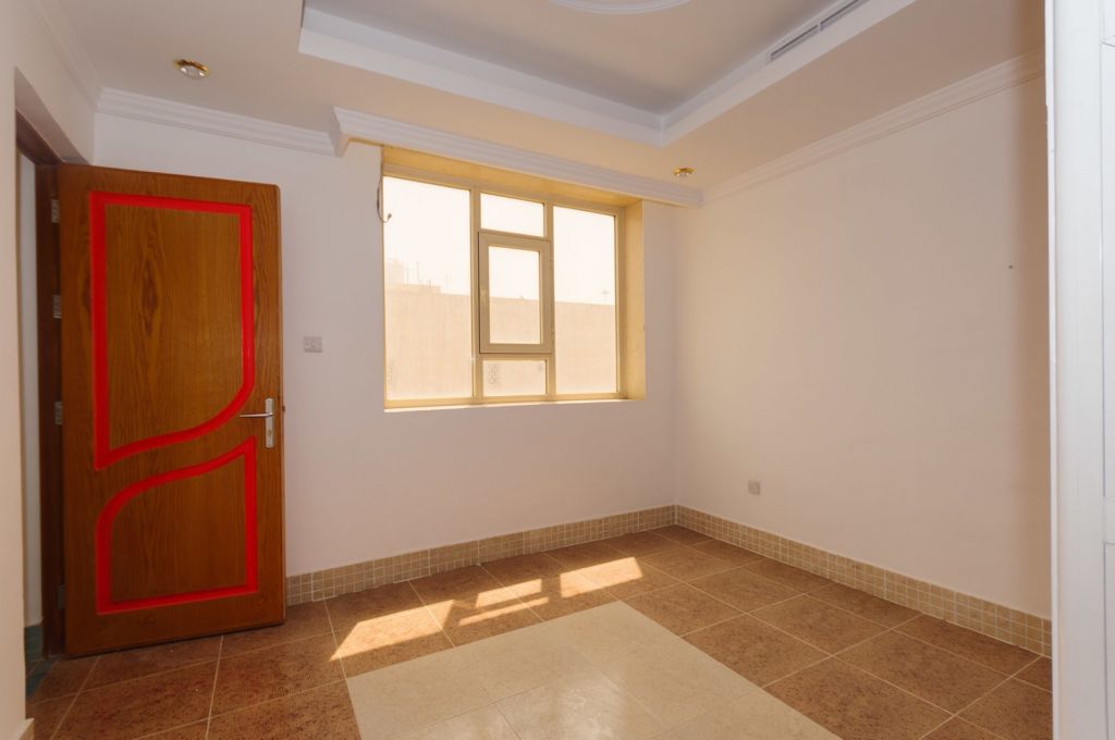 Residential Property 4 Bedrooms U/F Apartment  for rent in Salwa , Hawalli-Governorate #24191 - 1  image 