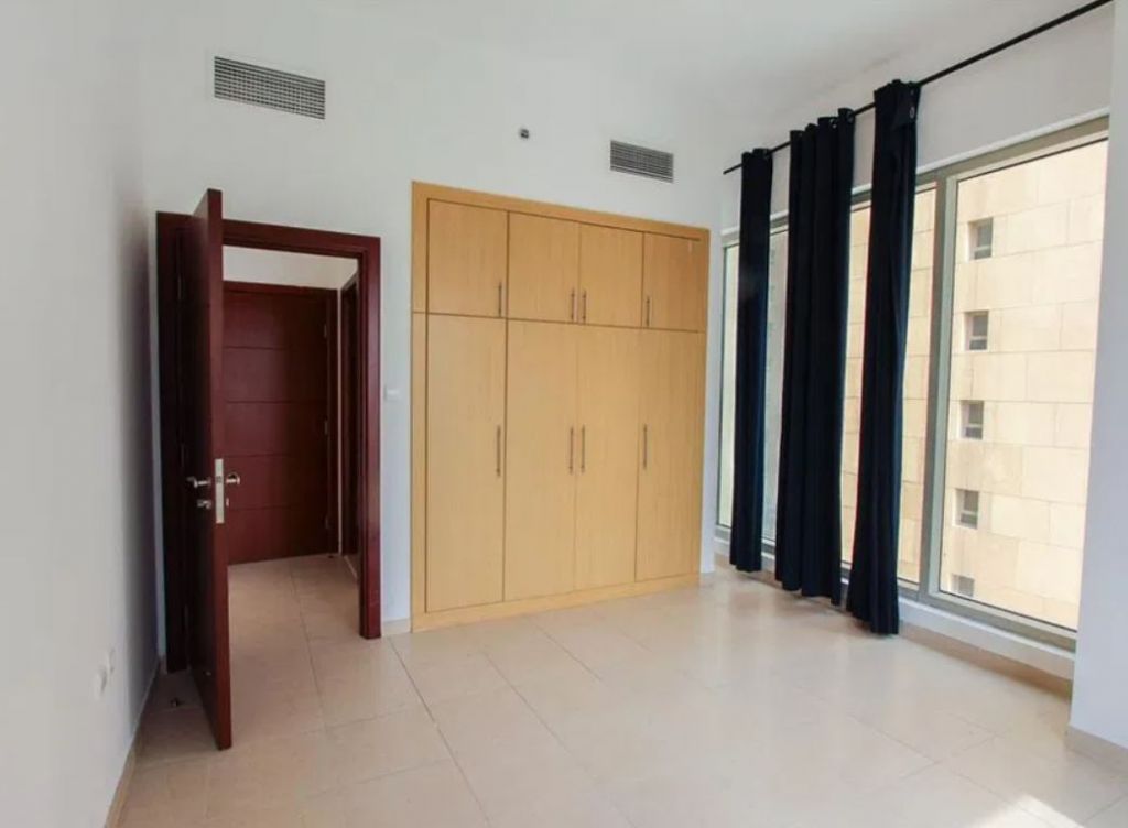 Residential Developed 1 Bedroom U/F Apartment  for sale in Dubai-Production-City , Dubai #25056 - 1  image 
