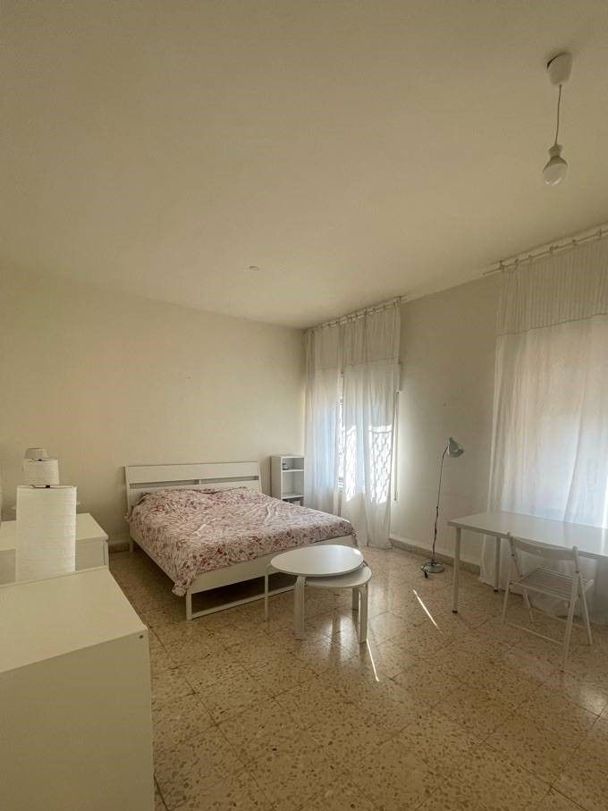Residential Property 3 Bedrooms F/F Apartment  for rent in Amman , Amman-Governorate #28153 - 2  image 