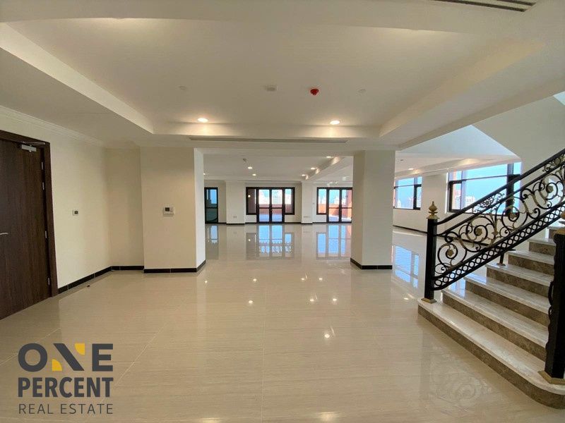 Mixed Use Developed 5 Bedrooms S/F Penthouse  for sale in Doha-Qatar #34061 - 1  image 