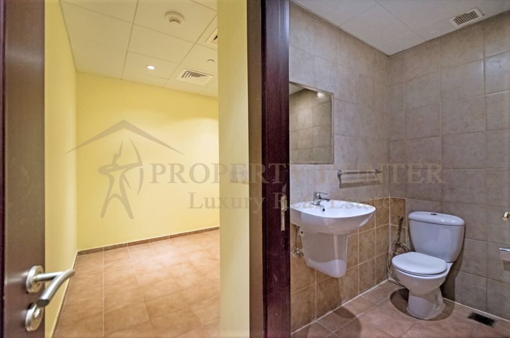 Residential Developed 2+maid Bedrooms S/F Apartment  for sale in The-Pearl-Qatar , Doha-Qatar #39907 - 9  image 